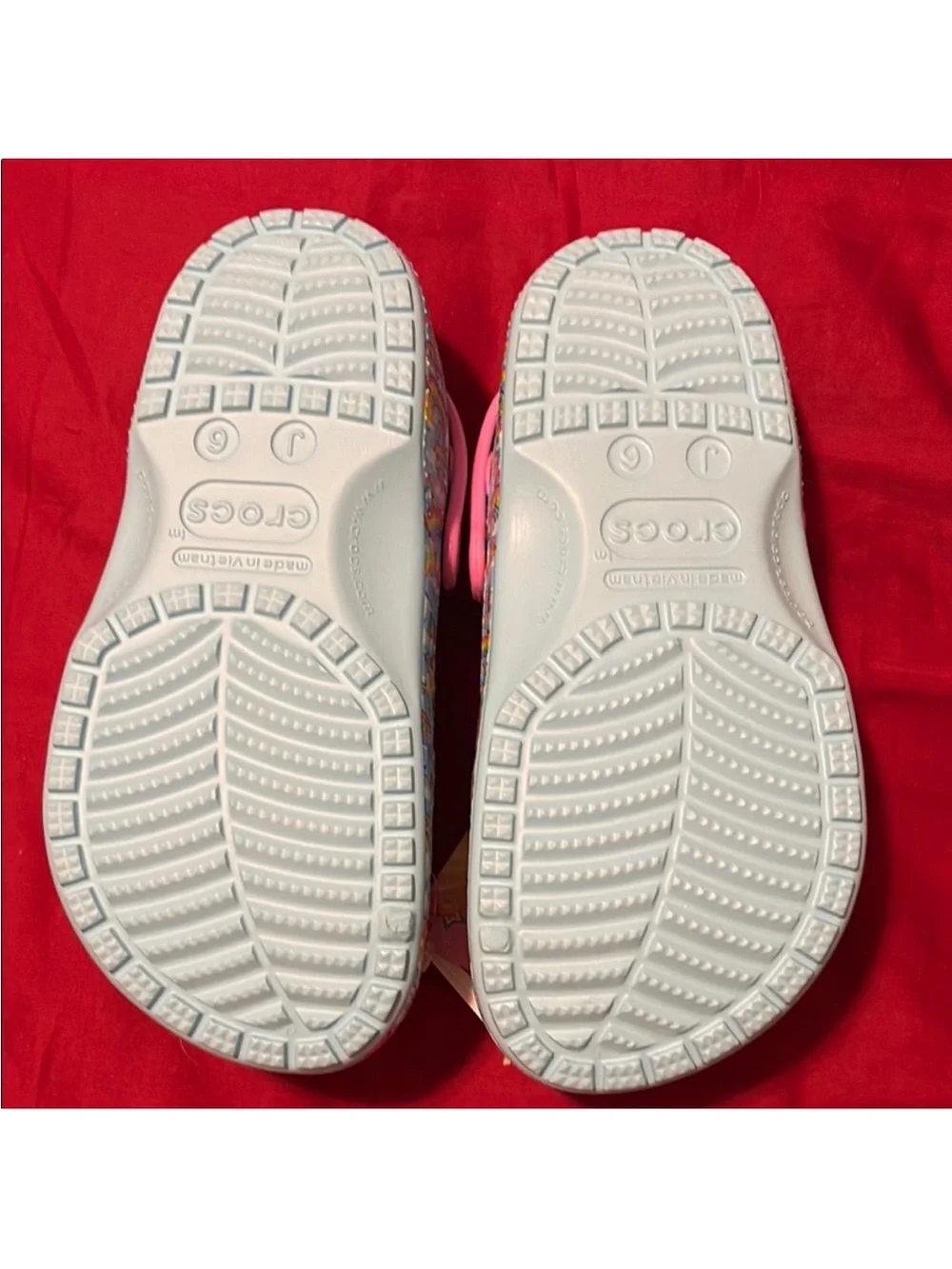 CROCS Kids' Classic Clog in Light Blue with Pink Strap and Rainbow Unicorn Print - Picture 3 of 3
